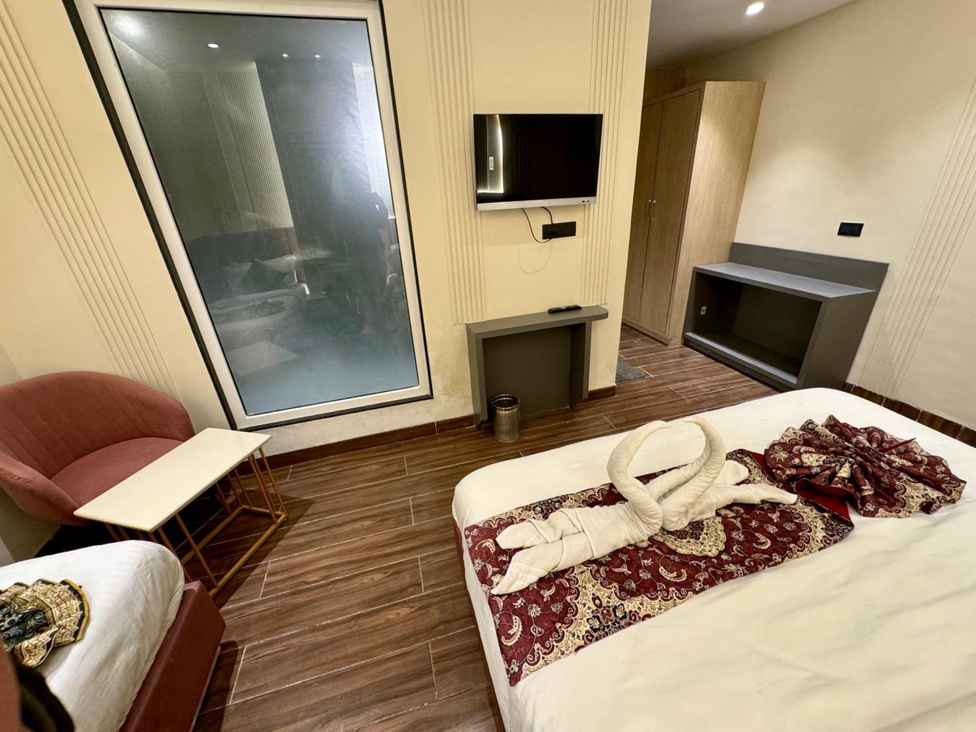 Hotel 51 Amritsar Exterior photo
