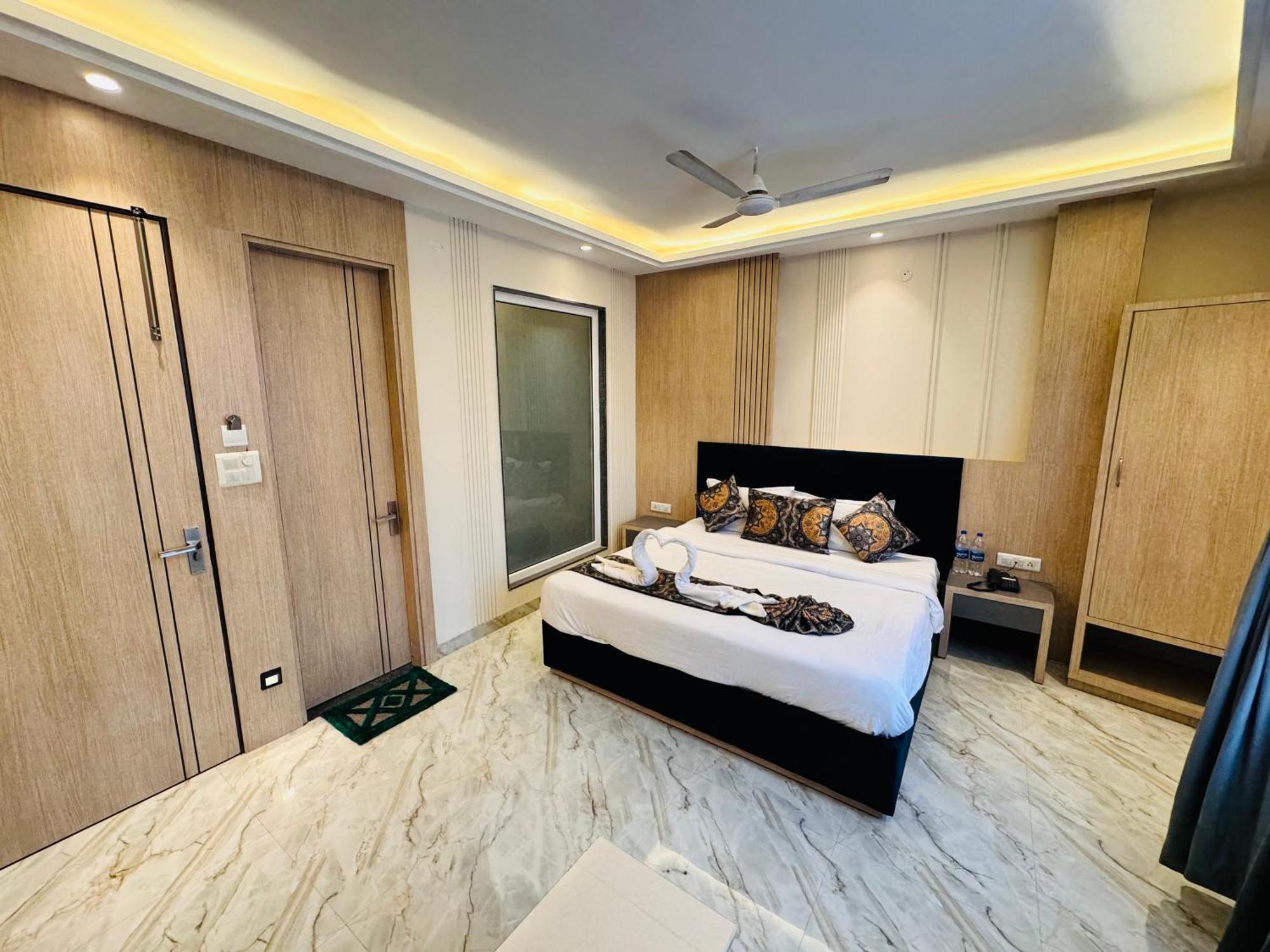 Hotel 51 Amritsar Exterior photo